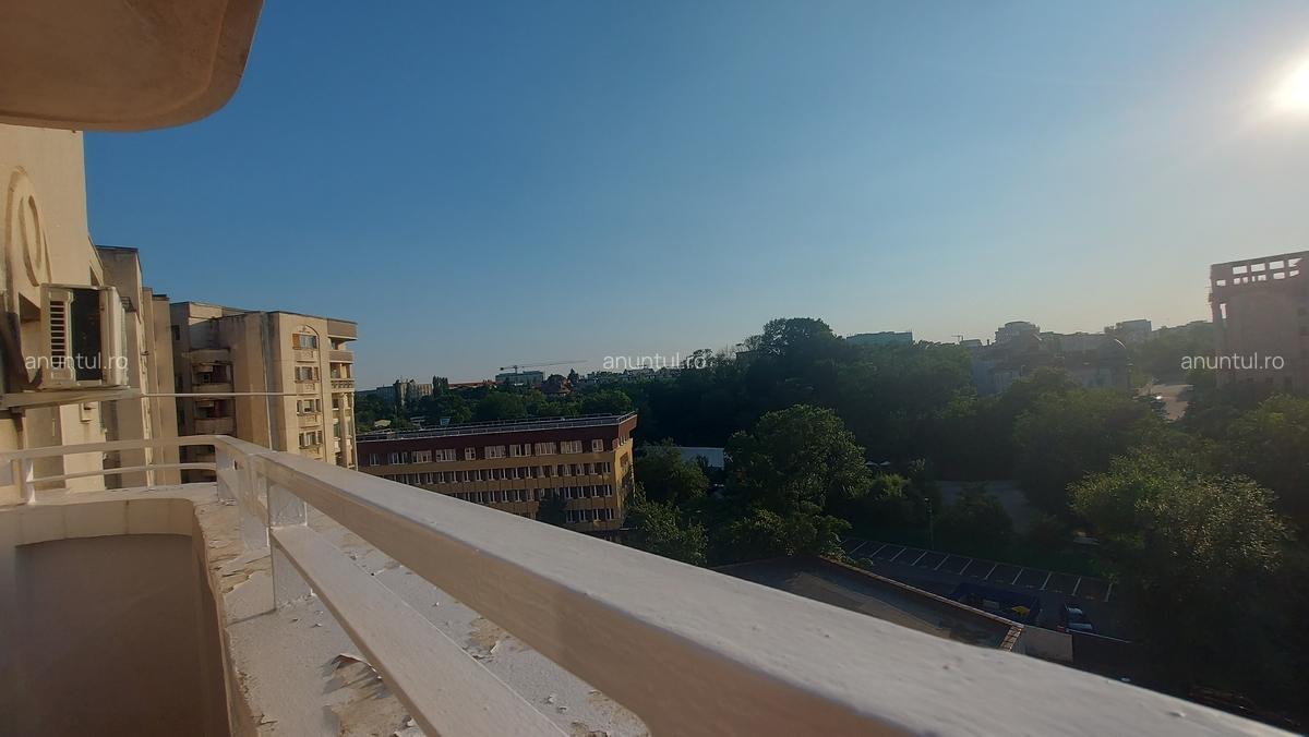 Unirii, Palatul Parlamentului - 3