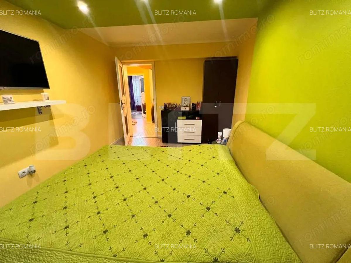 Apartament 4 camere zona foarte buna,renovat si utilat - 2