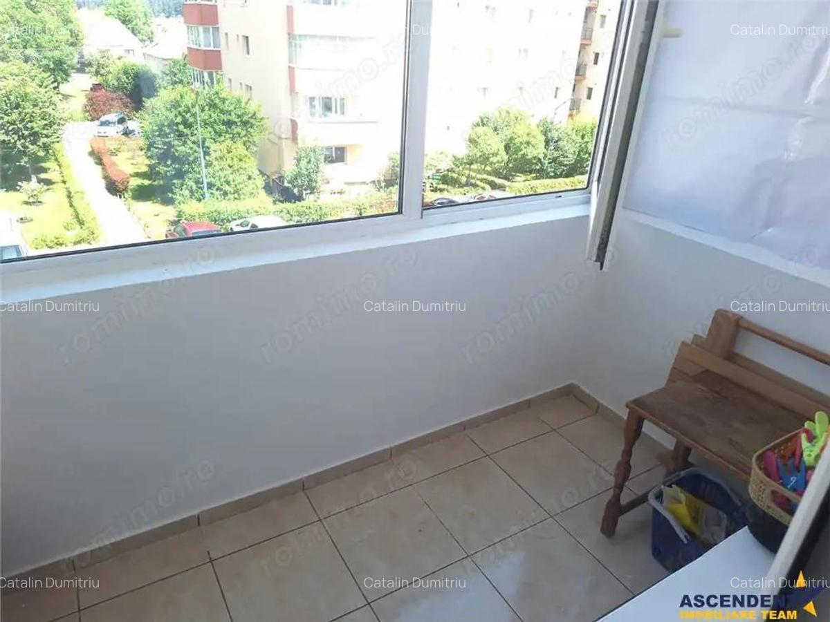 Apartament cu doua camere, decomandat, Zarnesti, Brasov - 14