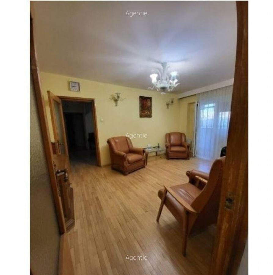 Bdul.Tineretului, vis-a vis,de Park, Ap.4 cam. - 10