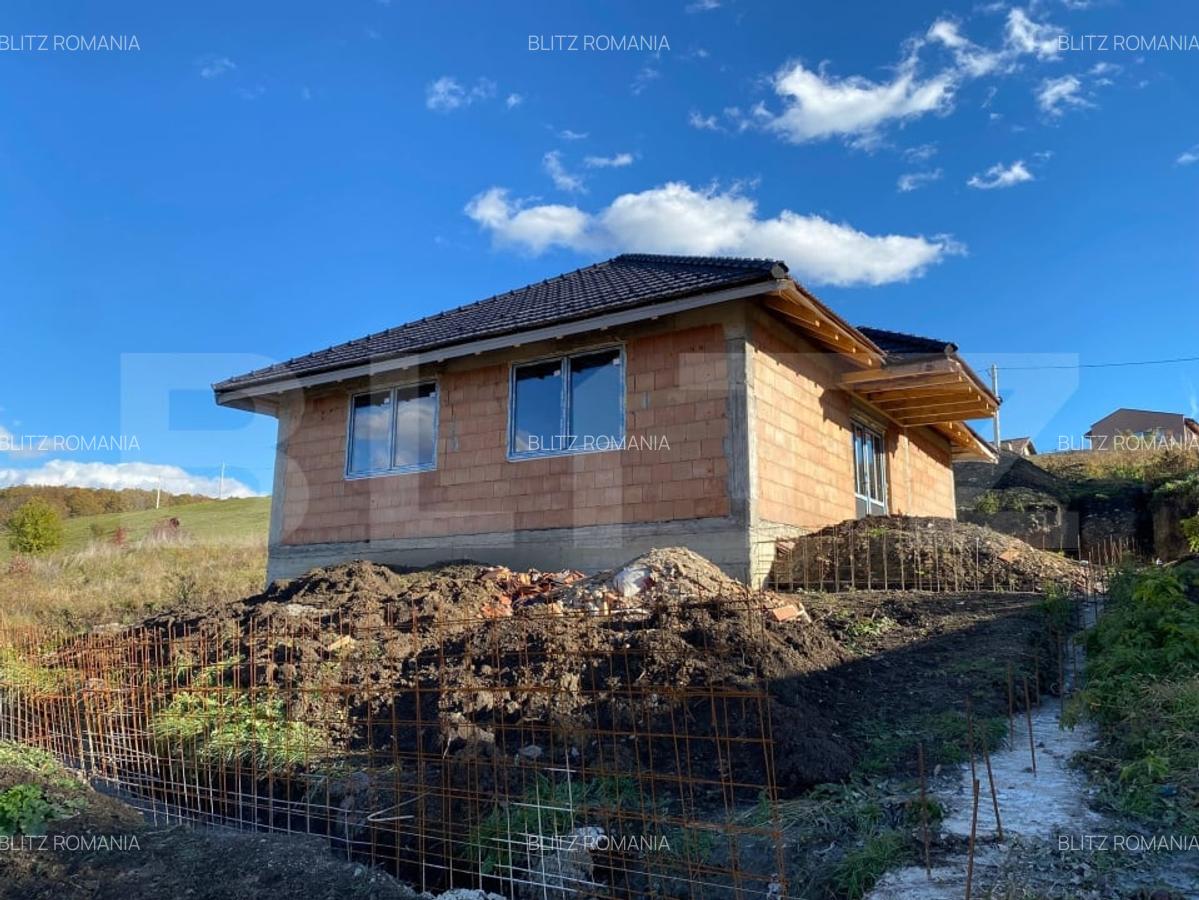 Casa moderna pe parter, semifinisata, teren 500 mp - Apahida - 1