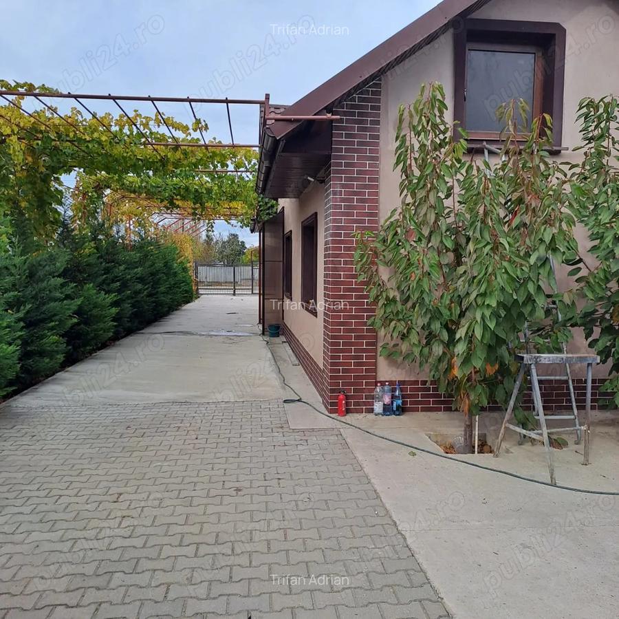 Casa de vanzare Vadu Pasii - 2