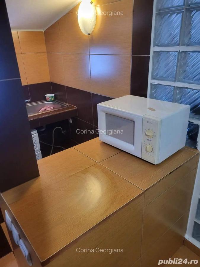 Inchiriez camera la curte sector 1 langa mall coloseum - 9 Inchiriez camera la curte sector 1 langa mall coloseum - 9