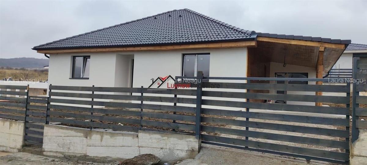 Casa individuala semifinisata in Corusul. Su.120 mp pe teren de 726 mp. Detine C - 3