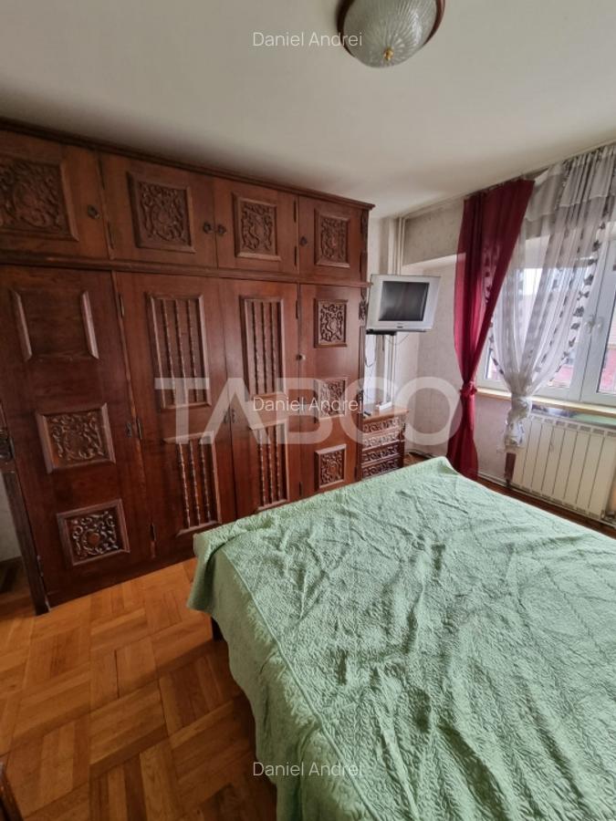 Apartament 4 camere de vanzare decomandat 90mp zona Central Sibiu - 4