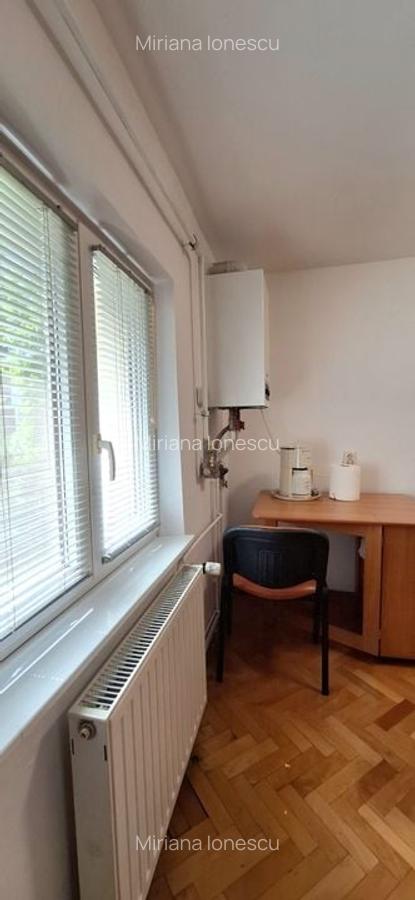 Apartament renovat cu 3 camere - zona Andrei Saguna - 11