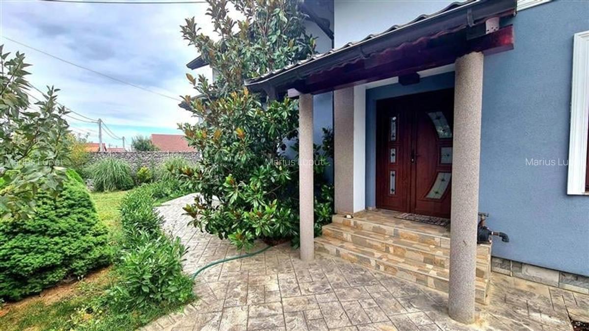 Vila individuala Sanandrei, la asfalt, zona superba COMISION 0! - 2