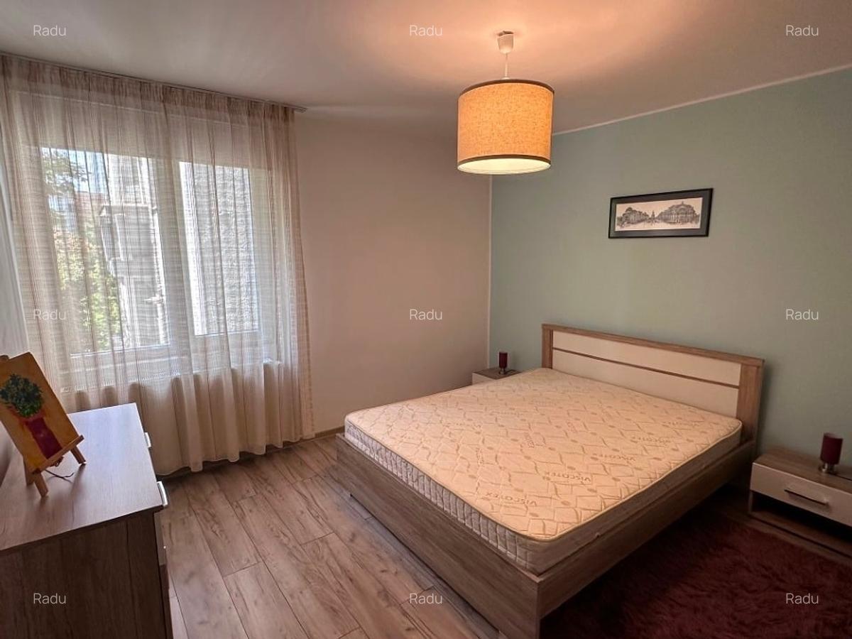 Proprietar, inchiriez apartament 3 camere, Punctele Cardinale, 107mp - 12