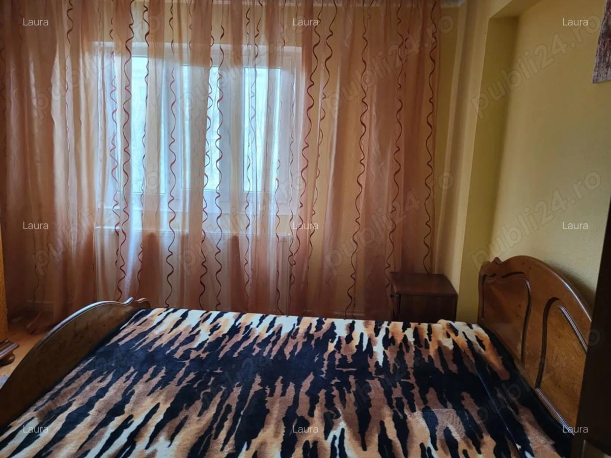 Vand apartament 3camere et 2 zona Casa de Pensii,str Bucegi - 2