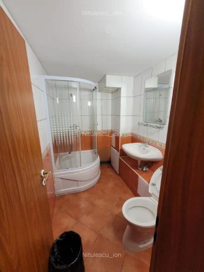 Proprietar inchiriez birou 90 mp - 9