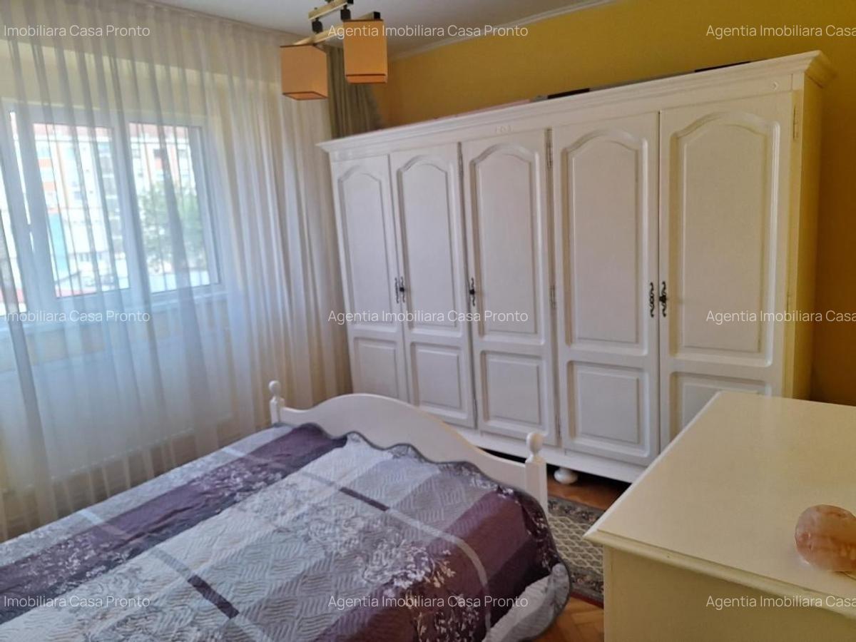 De inchiriat Apartament 3 camere, zona Centru. - 5