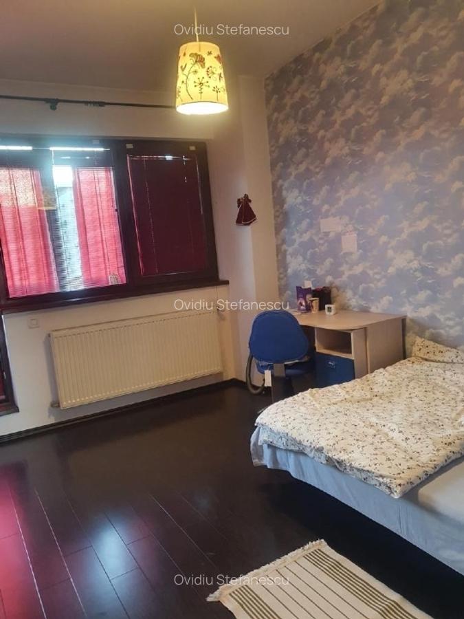 Apartament cu 3 camere decomandat în 1 Mai - 4