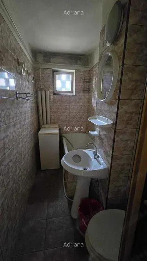 Apartament 3 camere Soarelui decomandat amenajat - 2