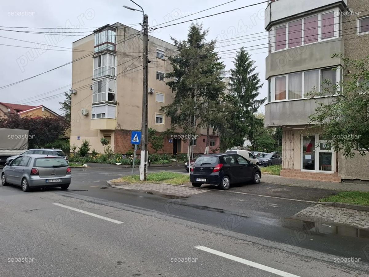 Vand!!! Ap 2 cam total decomandat etaj 3 Vlaicu - 3