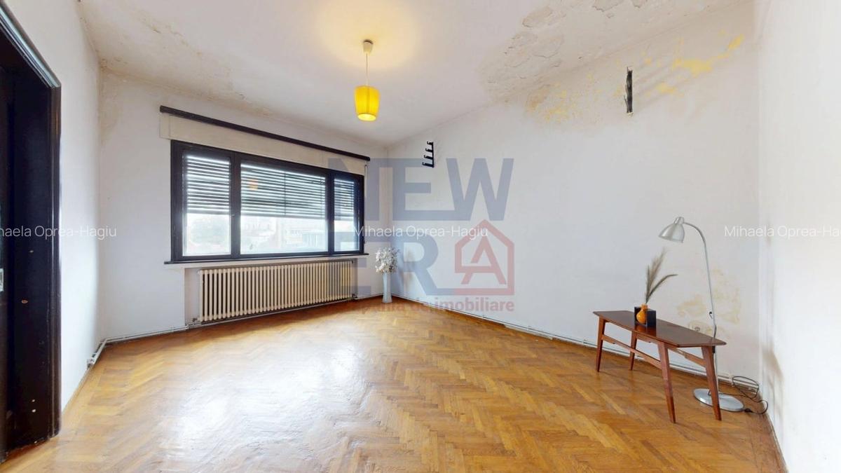 De Vanzare-Ap. Spatios si Luminos in Vila Interbelica- Bld Mircea Voda - 8 De Vanzare-Ap. Spatios si Luminos in Vila Interbelica- Bld Mircea Voda - 8