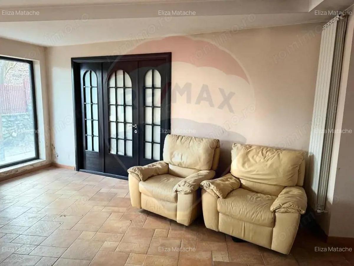 Vila de vanzare in zona Central Campulung-Muscel - 1