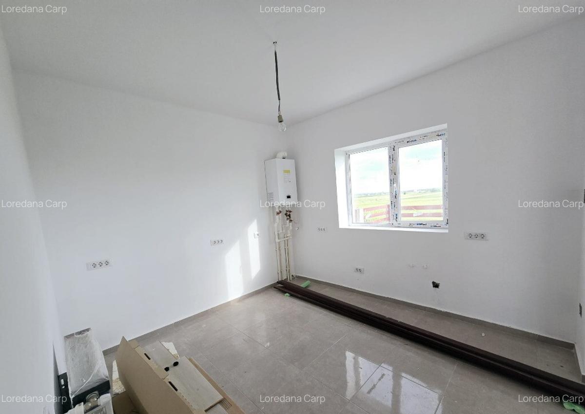 Vila individuala - 4 camere - 3 bai - bucatarie inchisa - 4