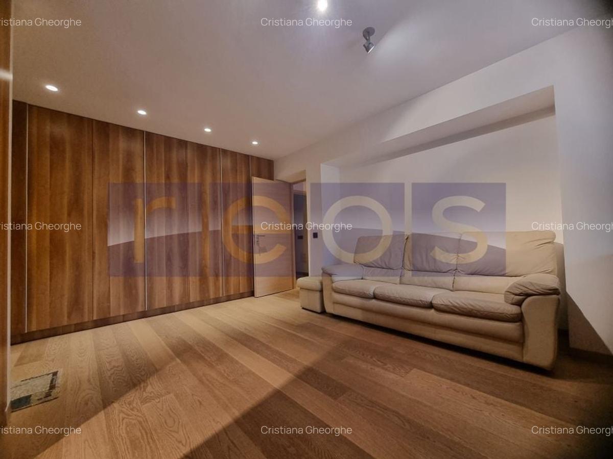 VANZARE 3 CAMERE SEMIDECOMANDAT - Mall Vitan - 1