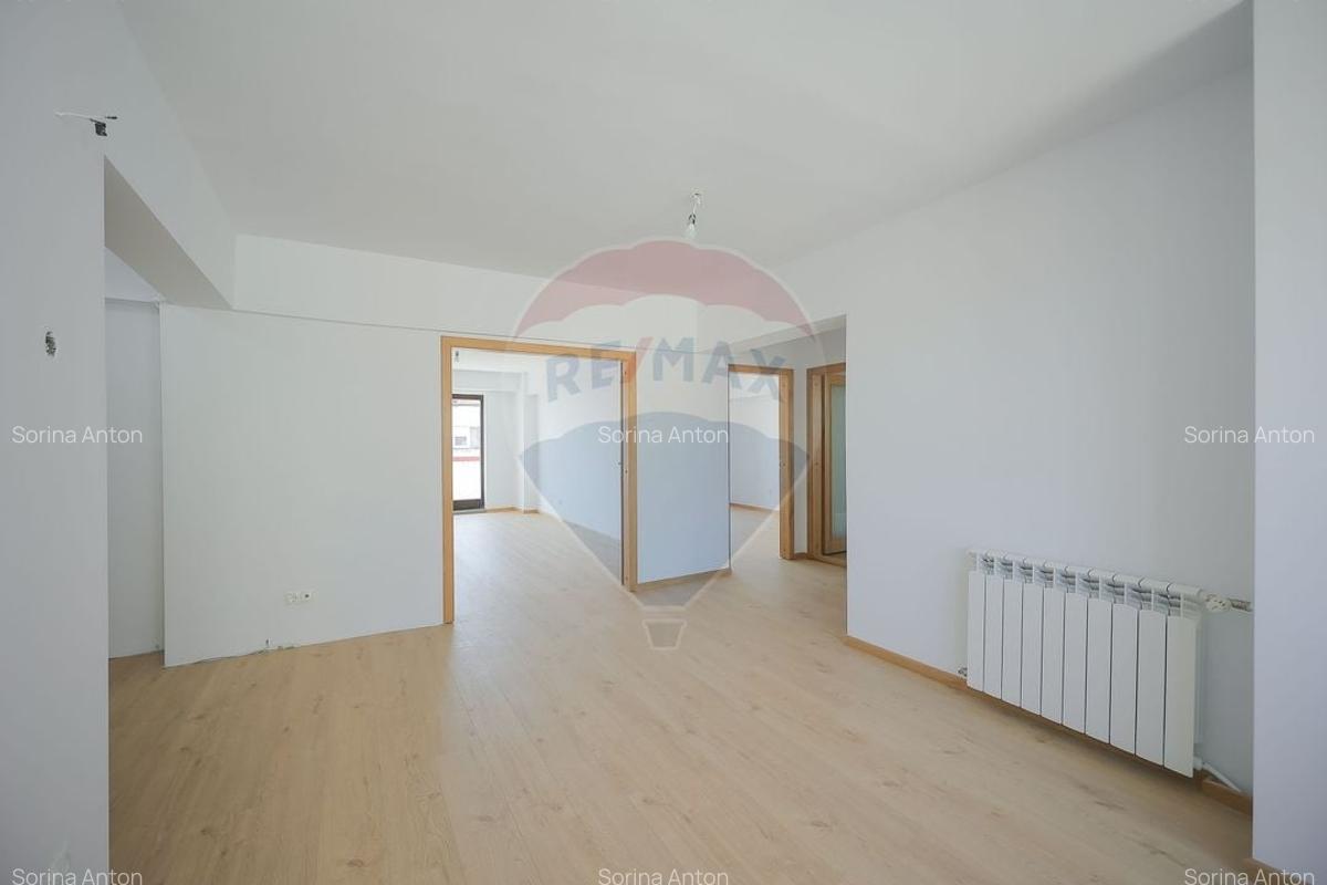 De vanzare apartament cu 3 camere in zona Decebal - 3