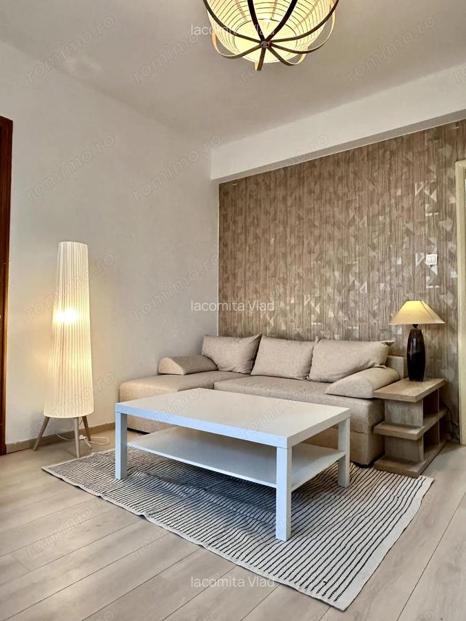 Garsoniera Vasile Lascar 33, bloc 1979 - zona Batistei - Armeneasca - 1