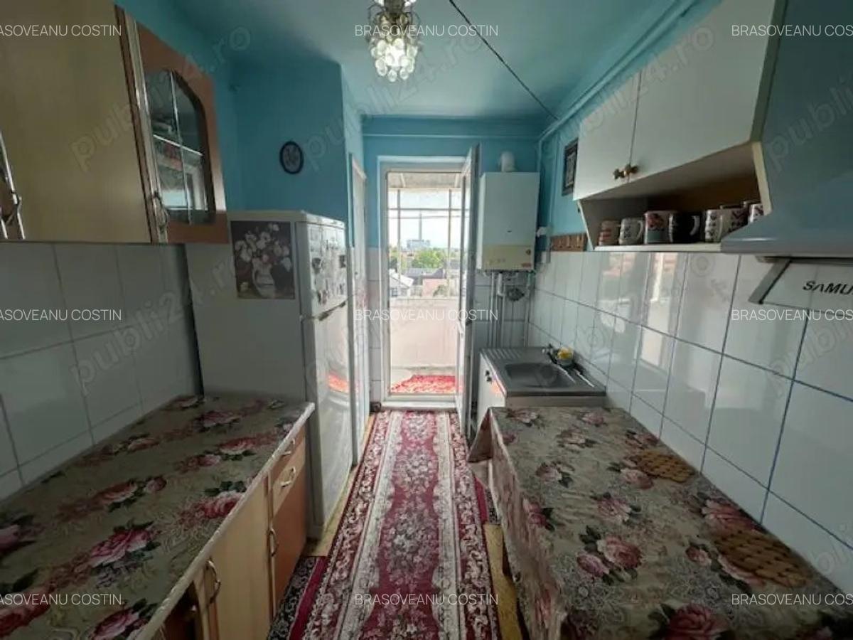 Apartament decomandat cu 3 camere-Cartierul Florilor - 5