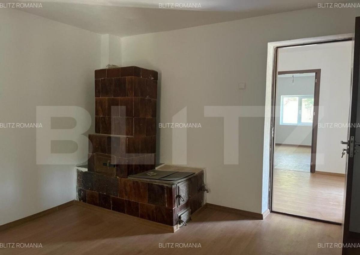 Casa 50mp, pe un teren de 1000mp, in Leamna de Jos - 4