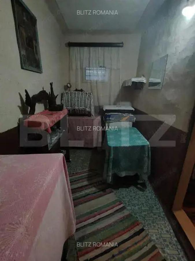 Casa batraneasca, de vanzare, 70 mp, zona Voinesti - 11