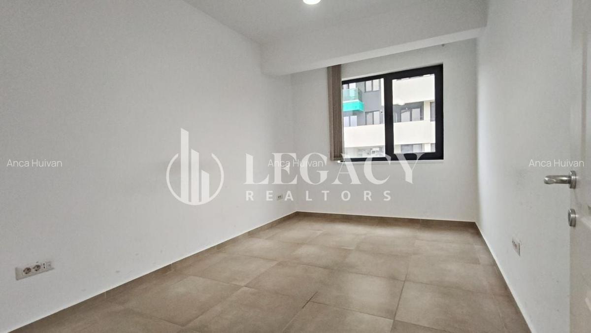 Spatiu birou modern cu 2 locuri de parcare in Grand Beetle Pacurari - 12