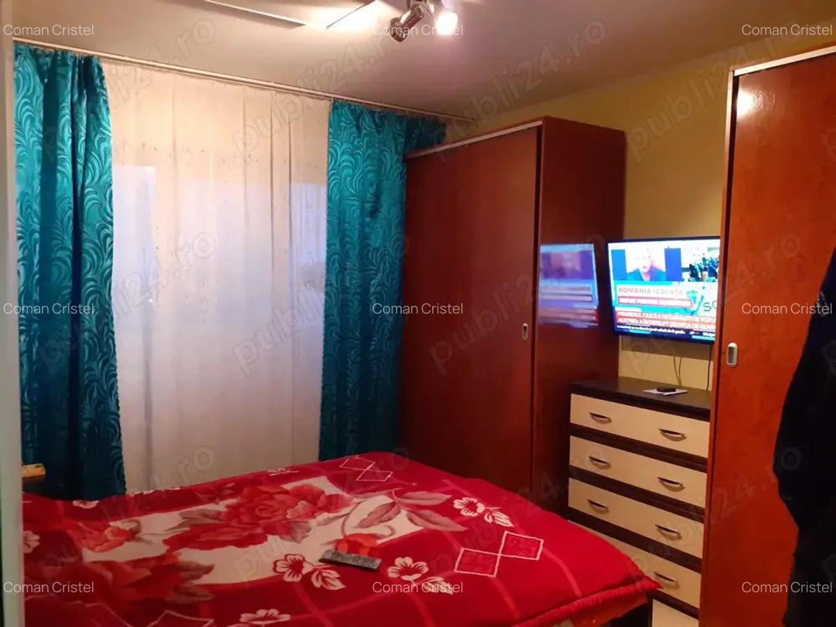 Apartament 3 camere cf.1 dec. etajul 8 cu pod, Cal. Calarasilor - Calarasi 4 - 1