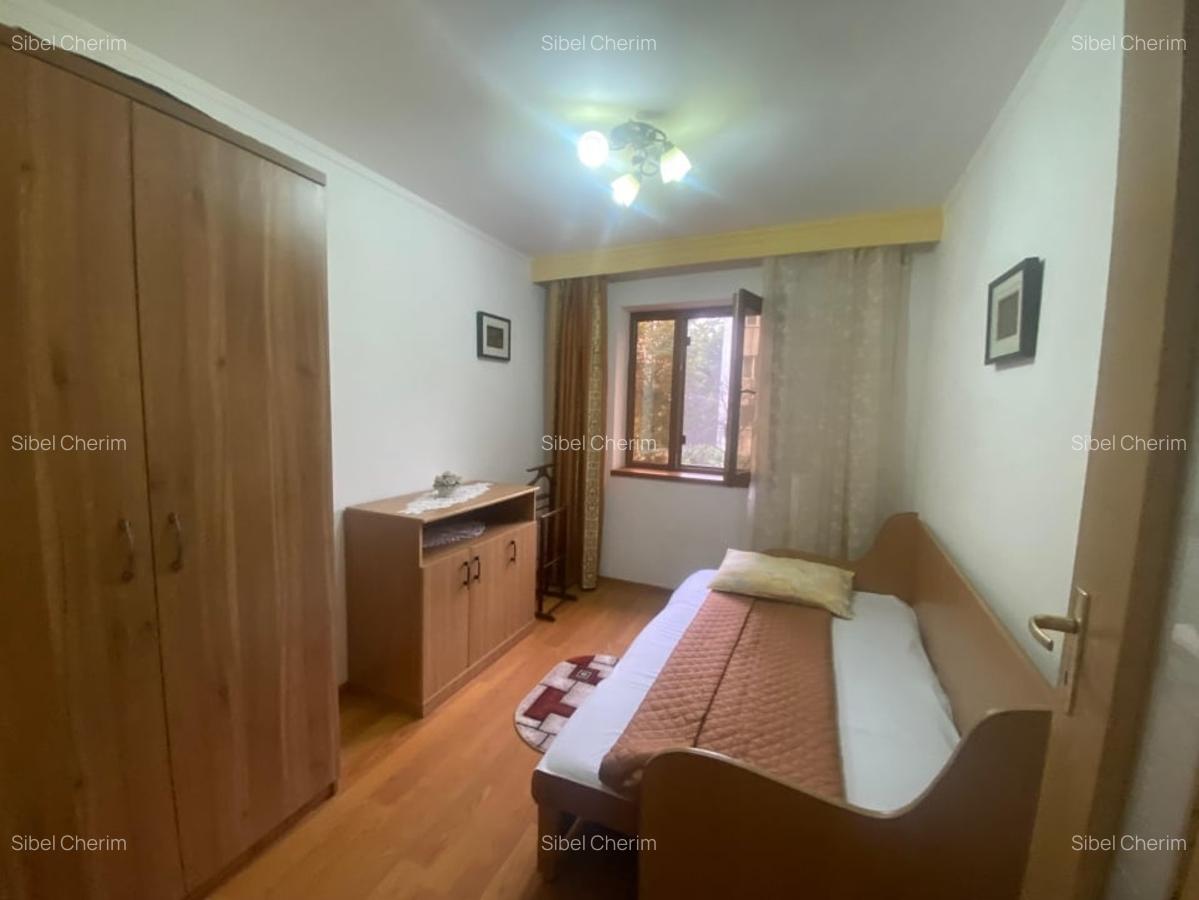 Brotacei-apartament 3 camere semidecomandat - 2