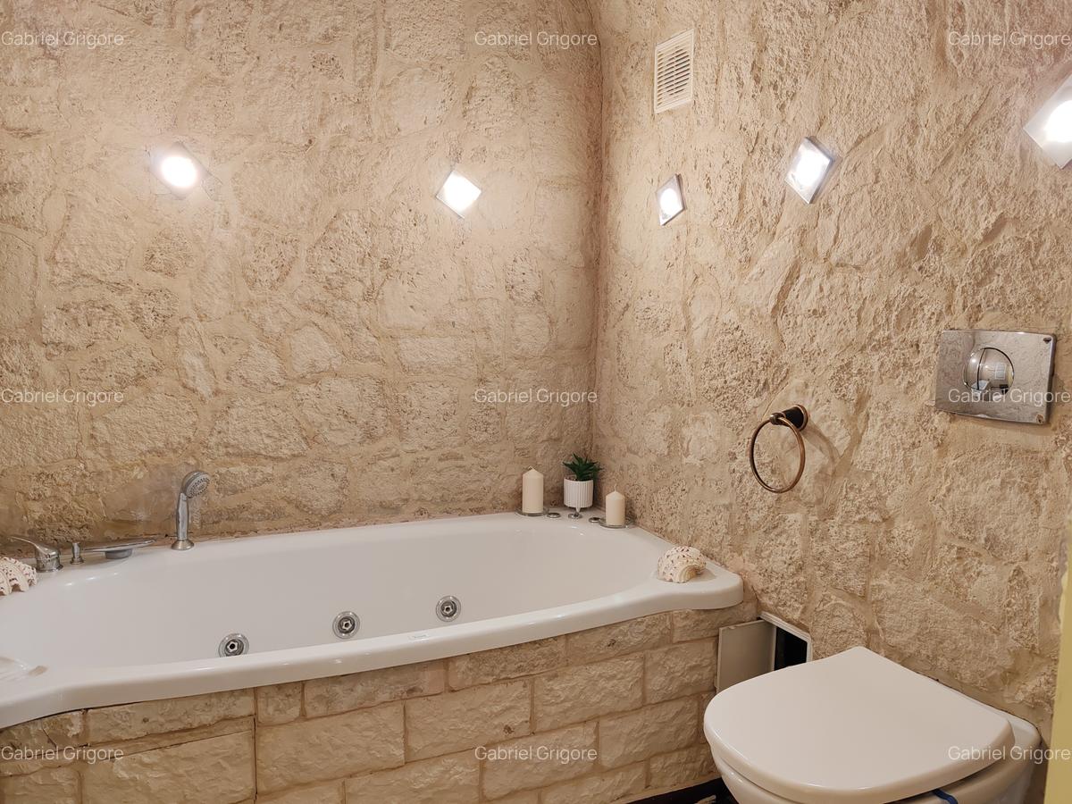 Apartament cu 3 camere semidecomandat, mobilat în Ultracentral - 12