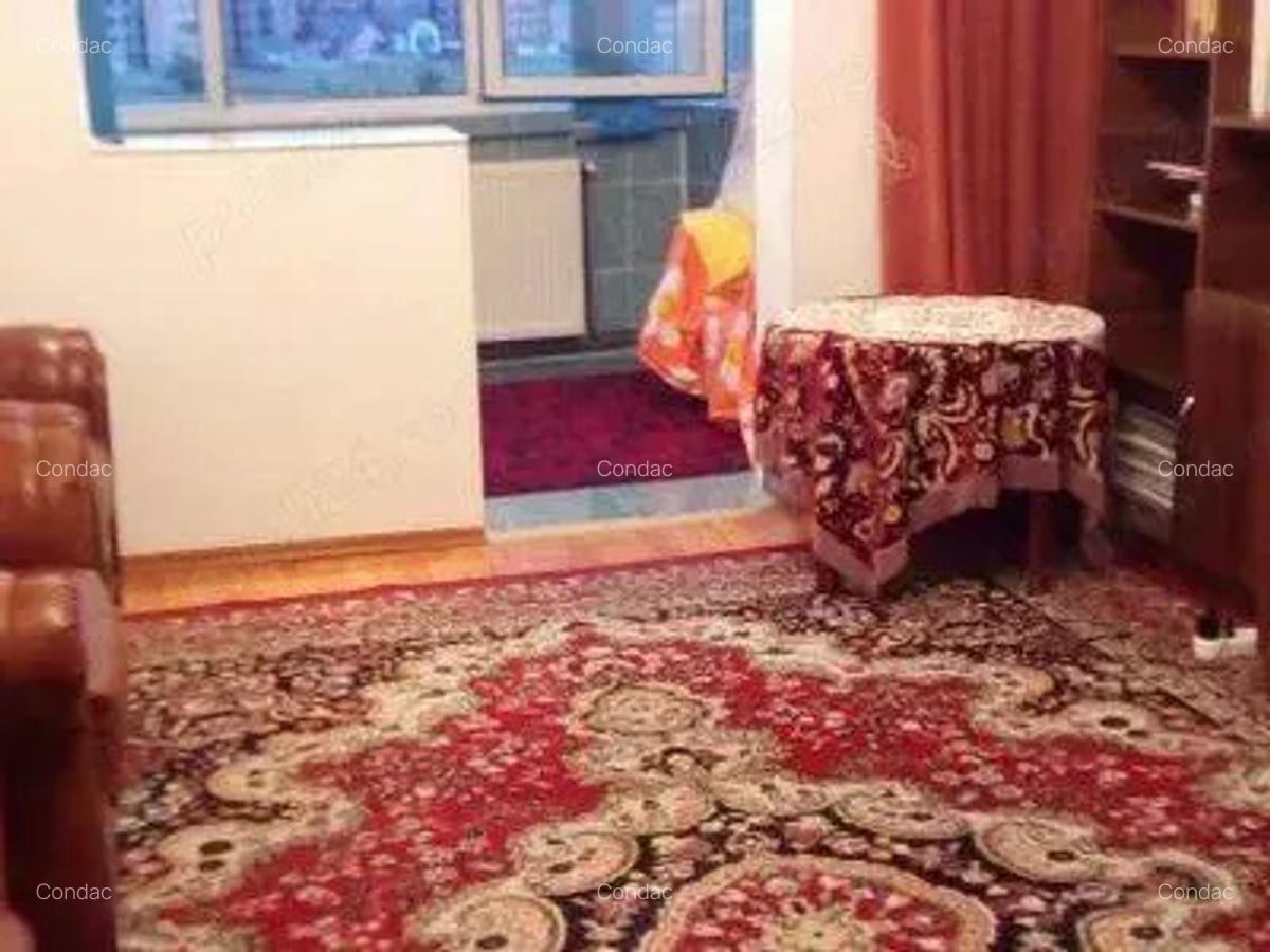 Vand apartament 3 camere , zona Bartolomeu Nord , Brasov - 2