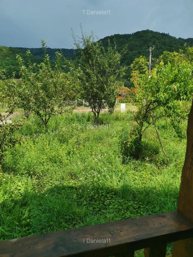 Vând casa  cu teren in com. Buces, sat Stanija, jud. Hunedoara - 3 Vând casa  cu teren in com. Buces, sat Stanija, jud. Hunedoara - 3