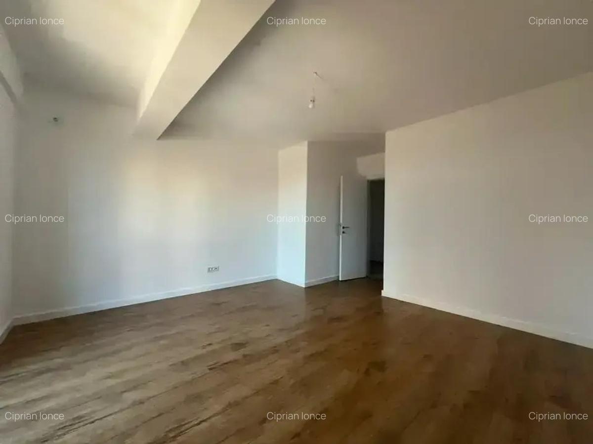 Titan-Pallady 3 Camere Decomandat Bloc Finalizat Finisaje Premium - 12