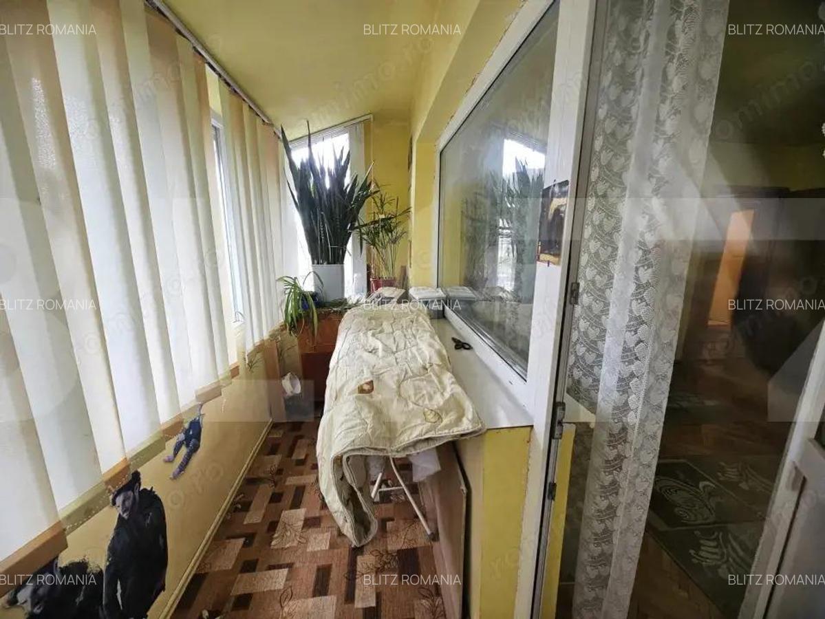 Apartament 3 camere decomandat 66 mp + 2 balcoane 95.000 - 13