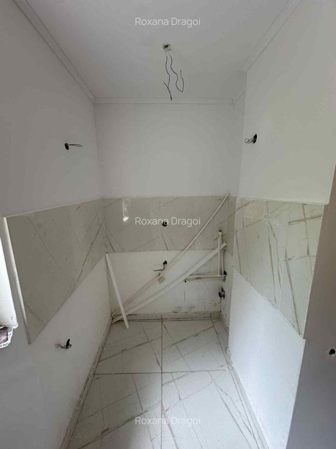 Apartament cu 3 camere decomandat în Trafic Greu - 10