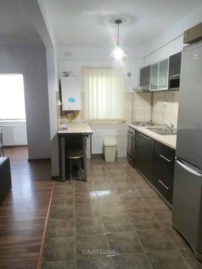 Apartament de 2 camere, zona Tatarasi - 2