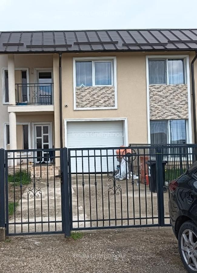 Jumătate de duplex de vanzare situat in Remetea Mare , 132 mp utili, 4 camere, m - 1 Jumătate de duplex de vanzare situat in Remetea Mare , 132 mp utili, 4 camere, m - 1