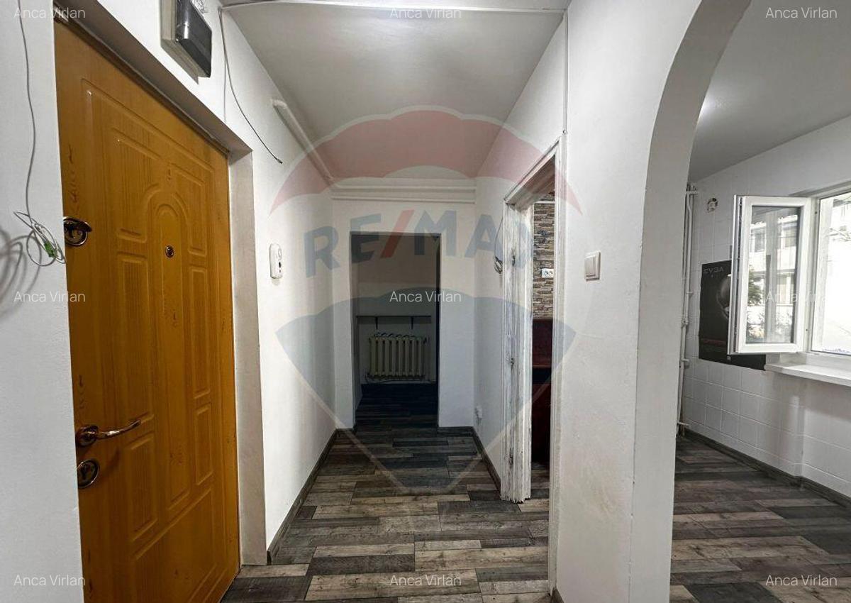 Spa?iu comercial in zona Asirom - 10
