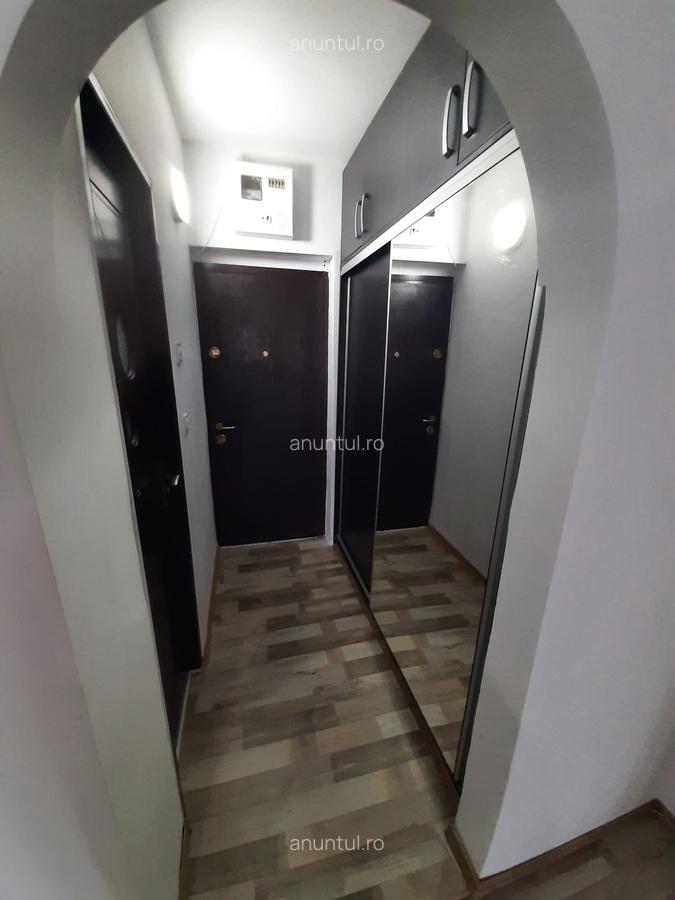 Metrou Favorit, garsoniera - 3