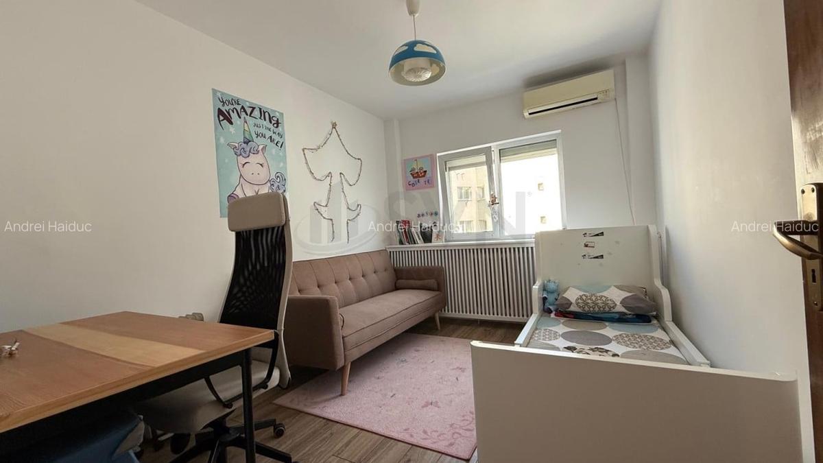 Apartament cu 4 camere semidecomandat în 1 Mai - 6