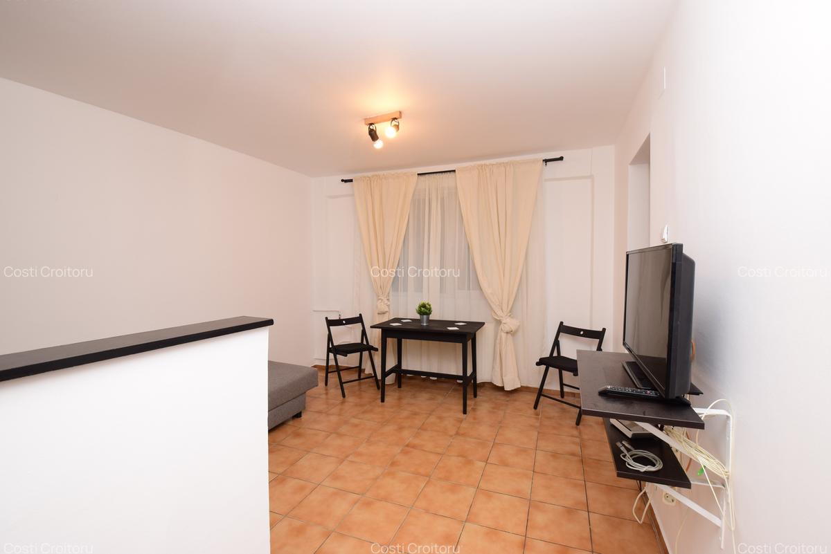 Garsonieră mobilată, Iacob Felix - Piața Victoriei - 6