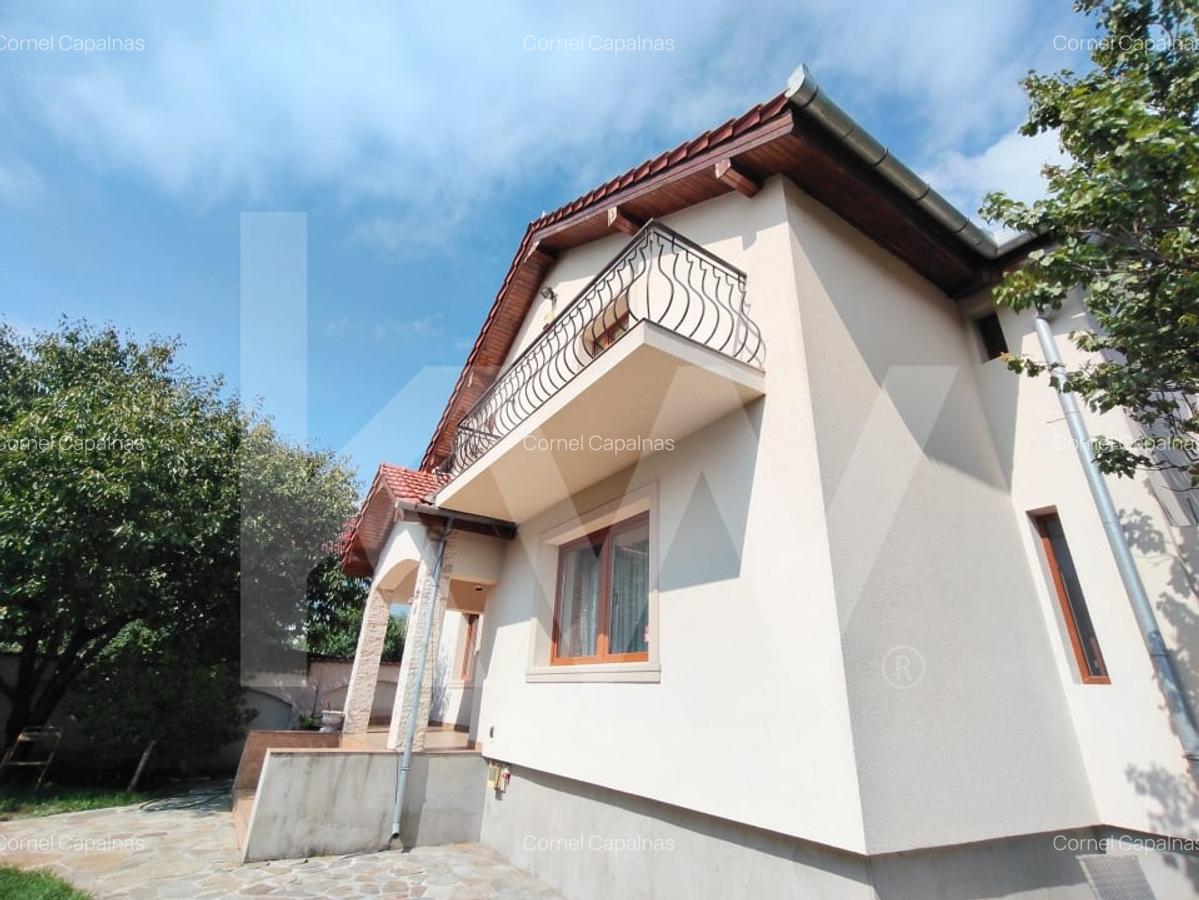 Casa spatioasa de vanzare in orasul  Alba Iulia - 2