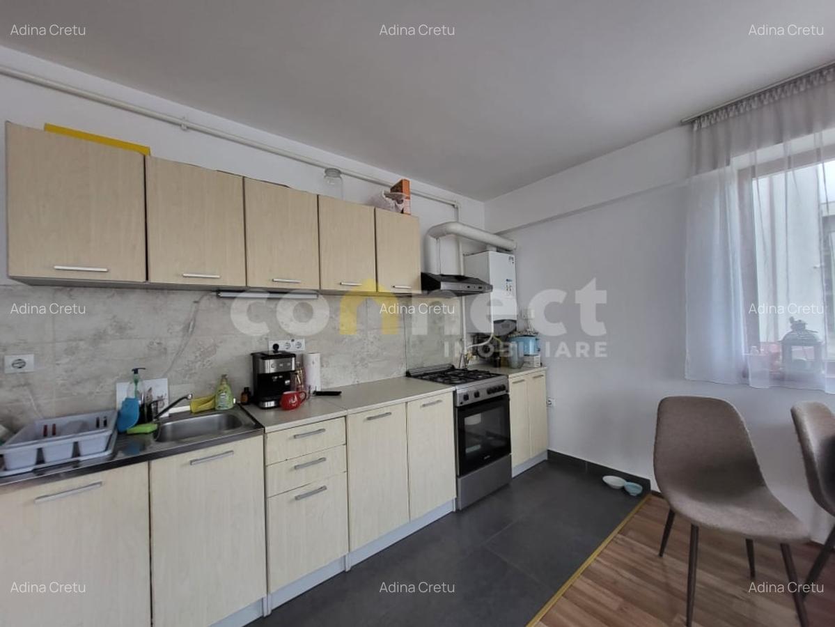 Apartament de 2 camere, semidecomandat, cu parcare. - 3