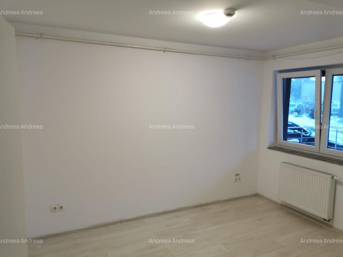 Spatiu comercial de vanzare zona Tractorul bloc nou - 8