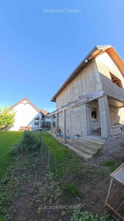 Vând 2 care la prețul de una - 15