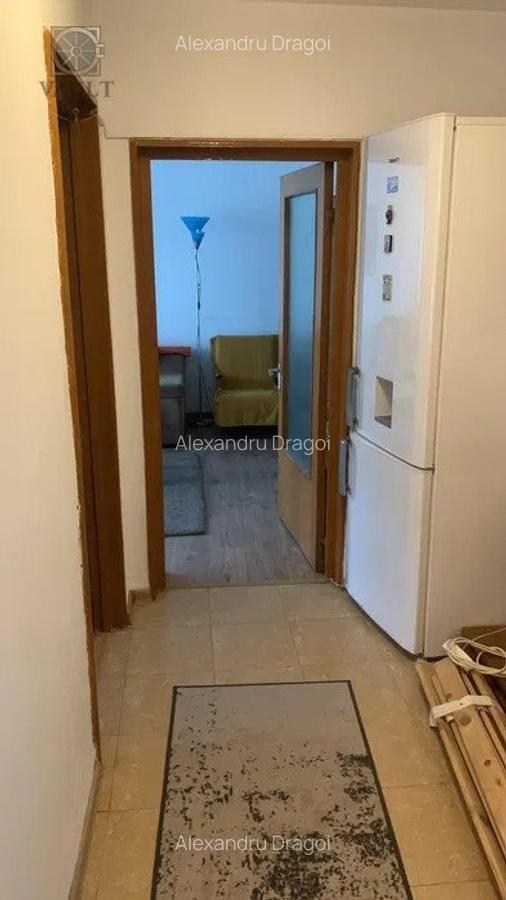 Apartament 2 camere -Decomandat - - 3