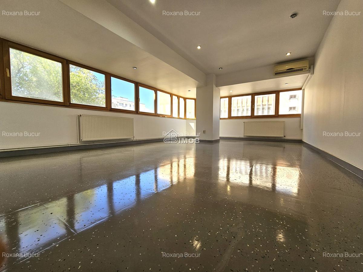 Ideal ca spatiu de birouri - apartament cu 4 camere - 2