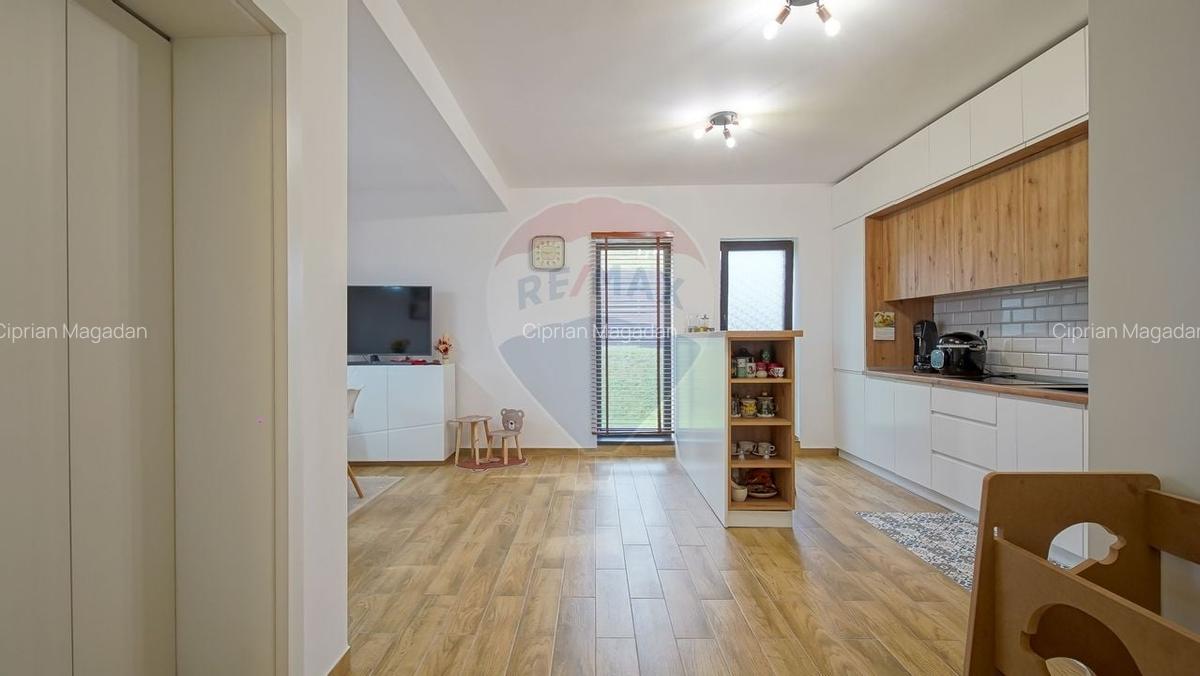 Casa individuala de vanzare in Harman - moderna, spatioasa si complet - 15