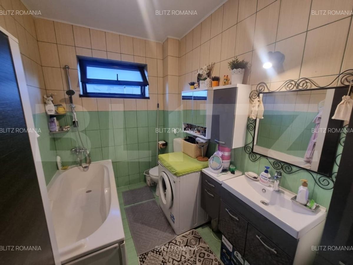 Apartament de vanzare, cu 2 camere, decomandat, 62 mp, zona Ford - 10